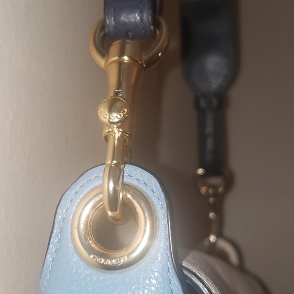 COACH - Picture 2 of 6